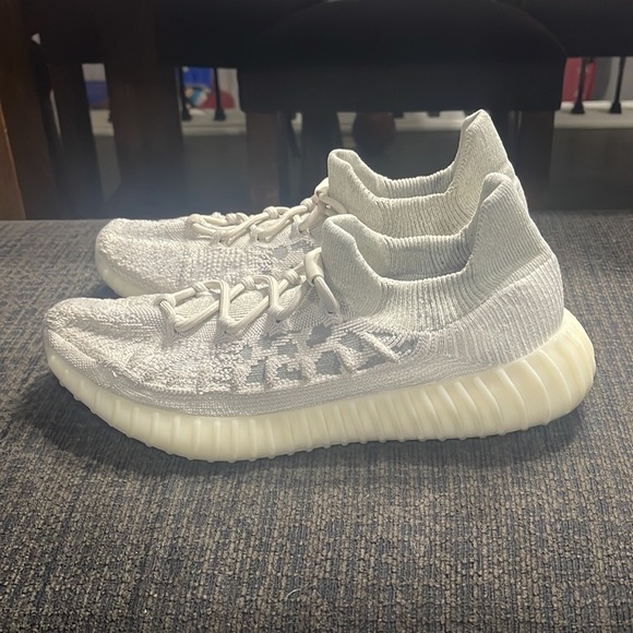 YZY 350 V2 CMPCT ADULTS size 11 USA NO BOX - Picture 5 of 5